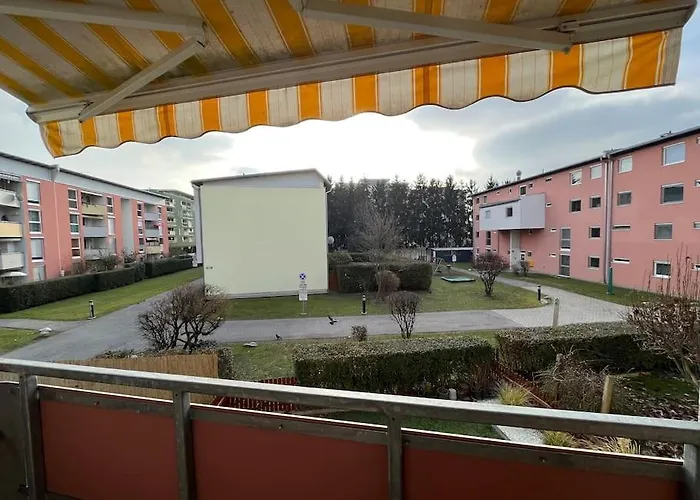 In Einer Ruhigen Umgebung In Apartman *